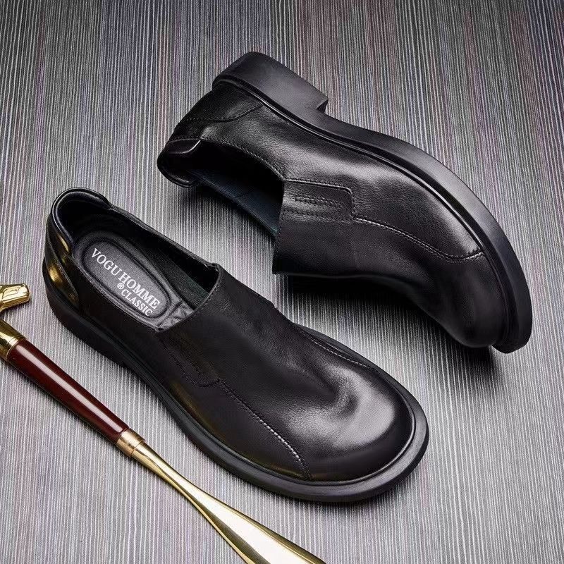 2024 Nye Menns Store-tå Formelle Sko Slip-on Fritidssko Rundtå Pustende Forretningssko