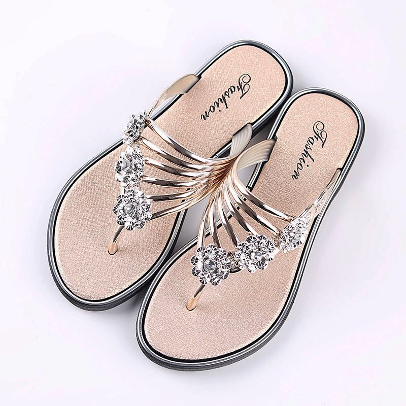 2024 Dametøfler Sommersandaler Tøfler Nye Flat Pinch Damesko Lette Dame Uformelle Flip-flops