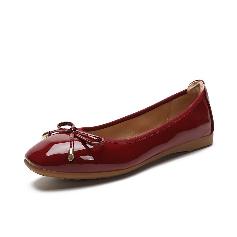2024 New Square Toe Myk Såle Myk Overflate Doudou Sko Flate Damesko Bowknot Flat Egg Roll Sko