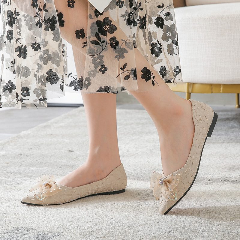 2024 Spring Bowknot Flat Bunn Spiss Tå Damesko Myk Såle Komfortabel Doudou Sko Stor Størrelse 41-43 Sko Dame