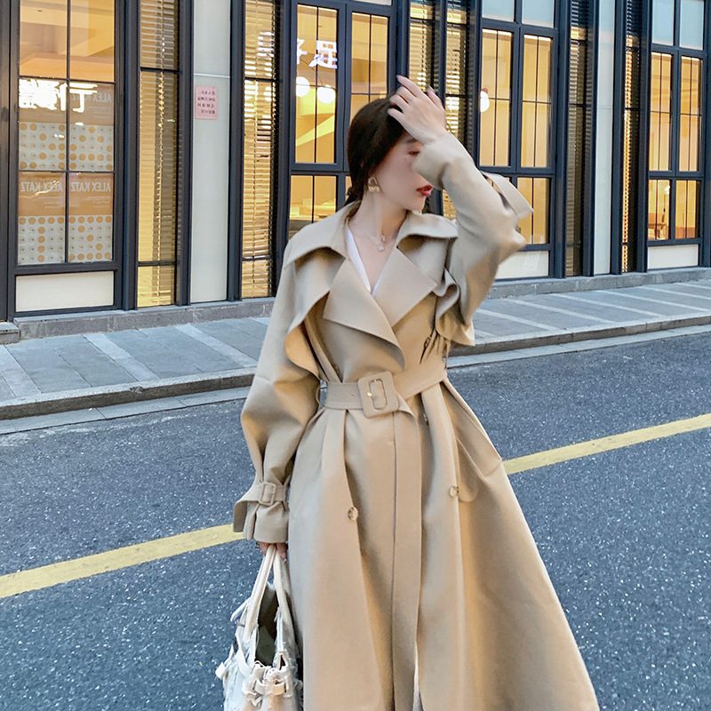 Khaki Trenchcoat For Kvinner 2024 Med Midje Og Lang Del Over Kneet Casual Frakk