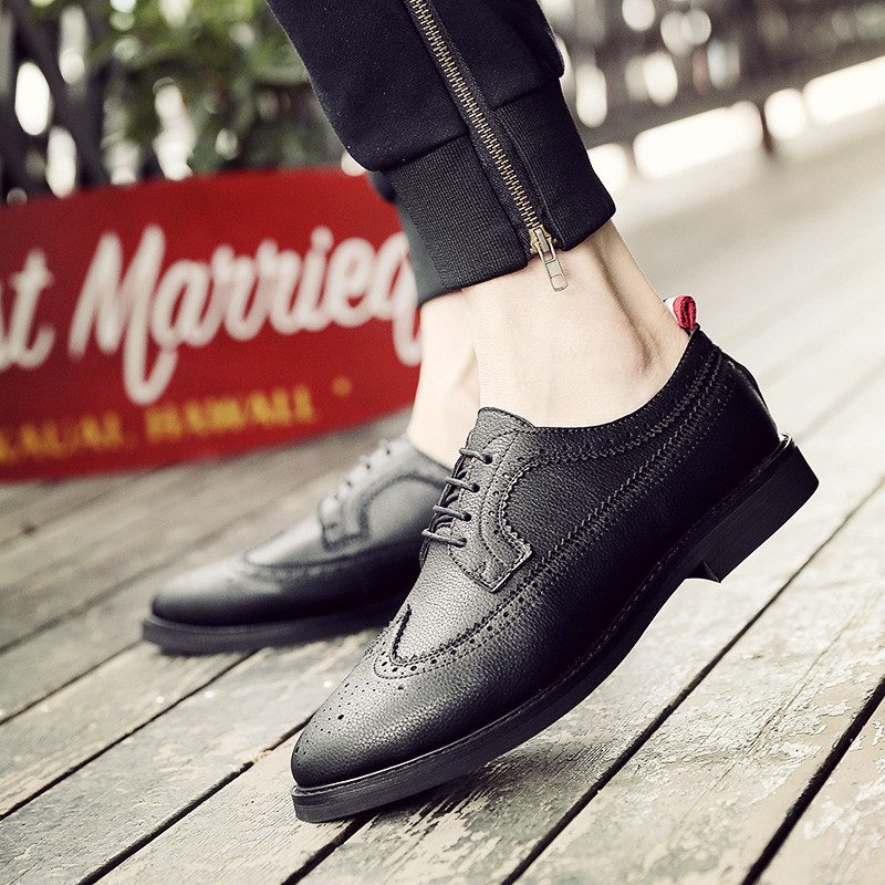 2020 Vår Og Sommer Nye Brogue-sko Fargepolerte Kjolesko Herre Fritidssko Herresko Med Snøring Lavt Snitt Trendy