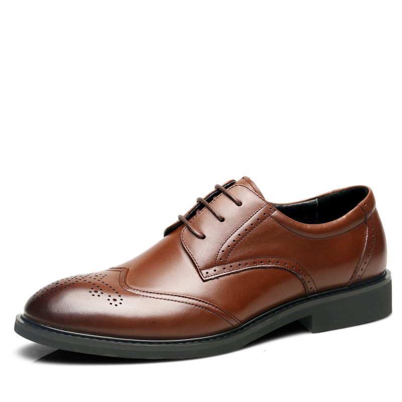 Brogue Sko Kjole Sko Menn Trend Sko Uformell Forretningskjole Skinn Plus Size Menns Spisse Tå Svarte Bryllupssko